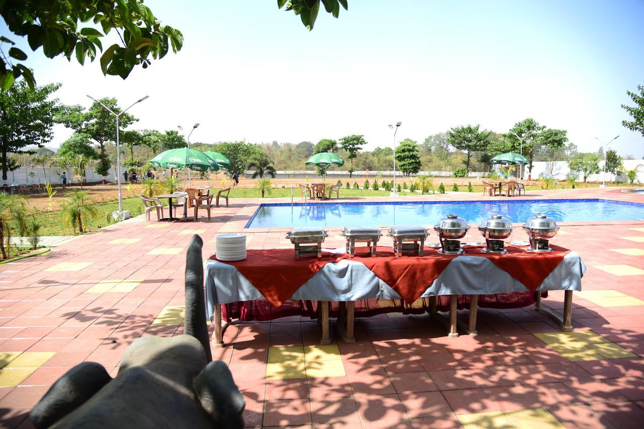 River Touch Resort Silvassa Exterior foto